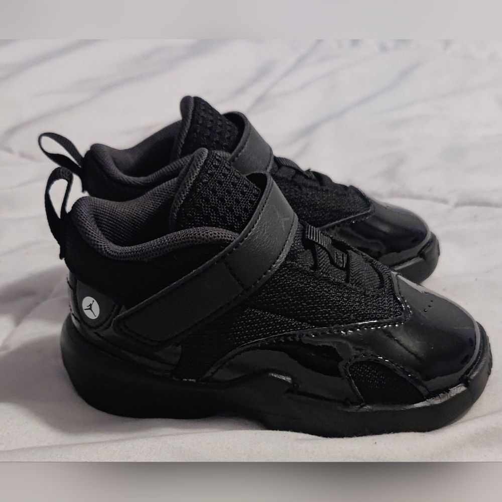 Jordan Toddler Max Aura 6 Basketball Shoe